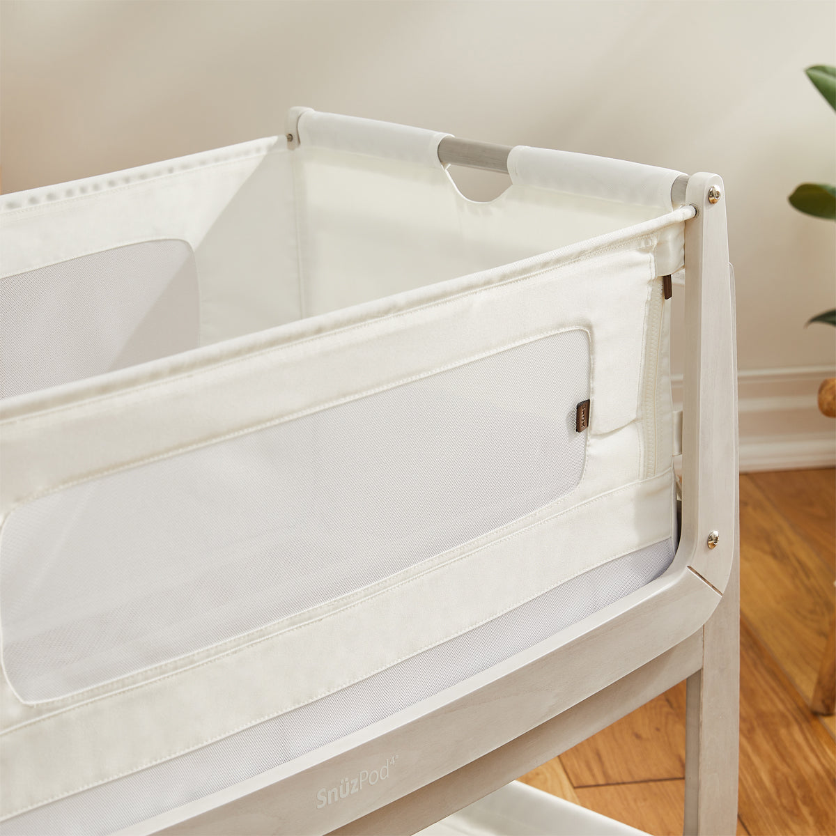 Snüz SnuzPod⁴ Bedside Crib, The Natural Edit
