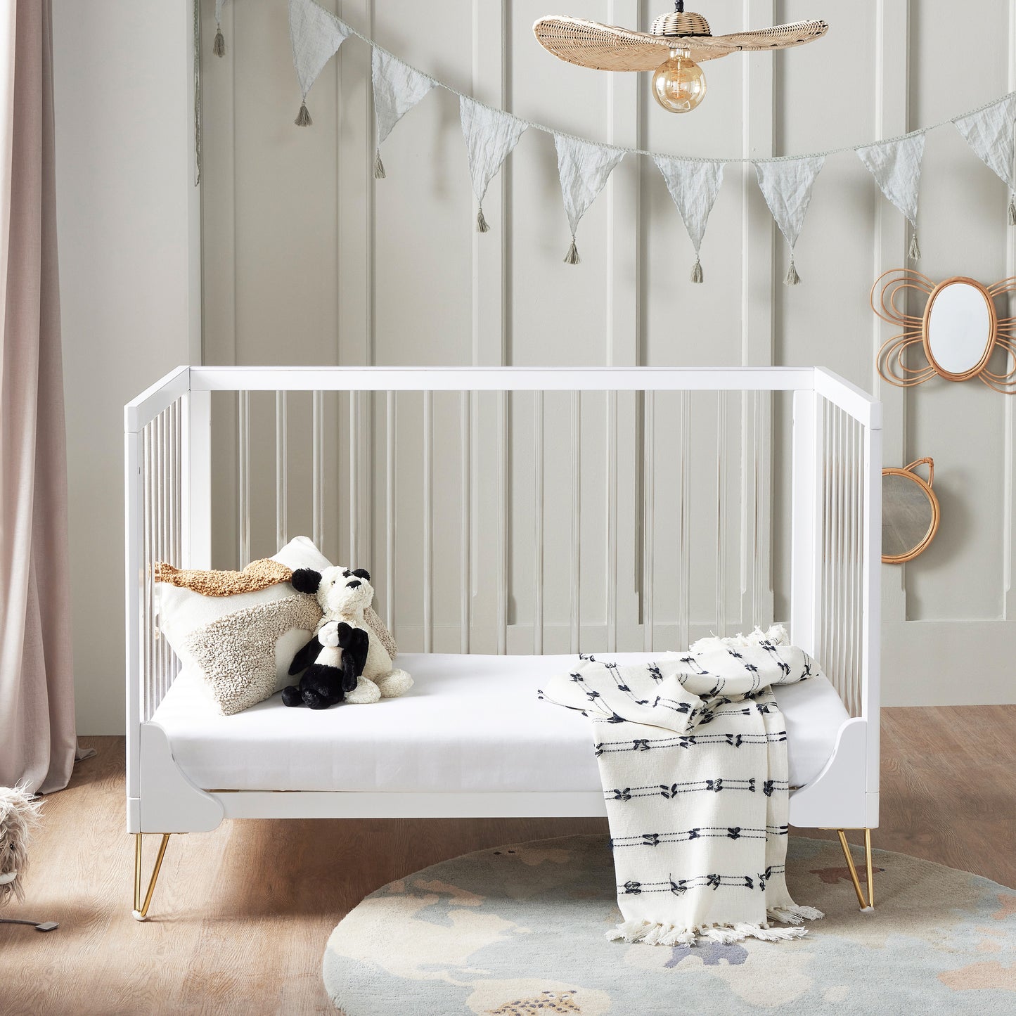 Babymore Kimi Cot Bed