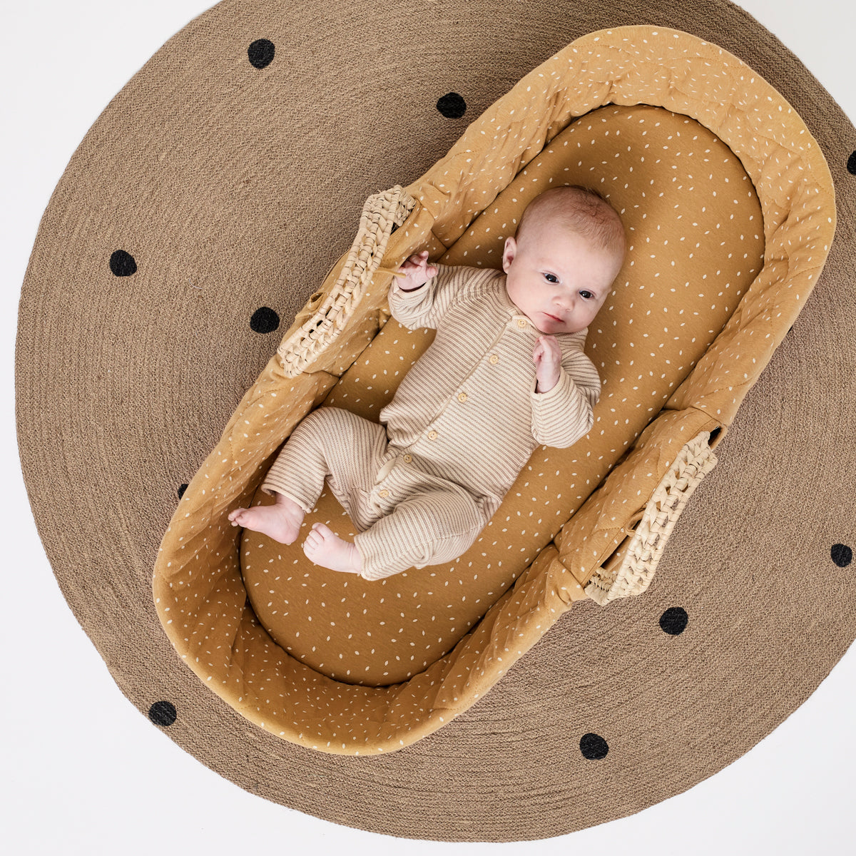 The Little Green Sheep Natural Quilted Moses Basket & Mattress