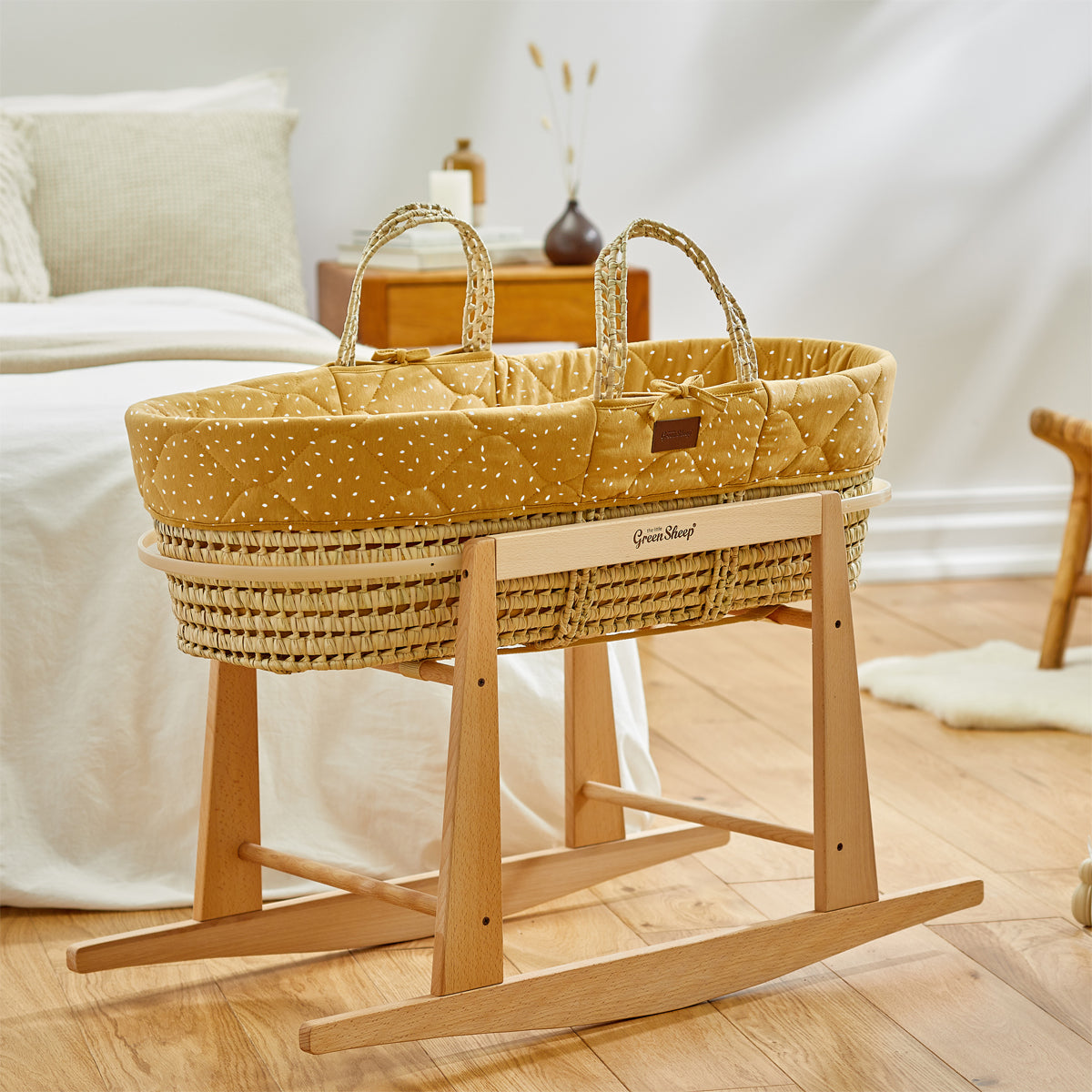 The Little Green Sheep Natural Printed Moses Basket & Mattress