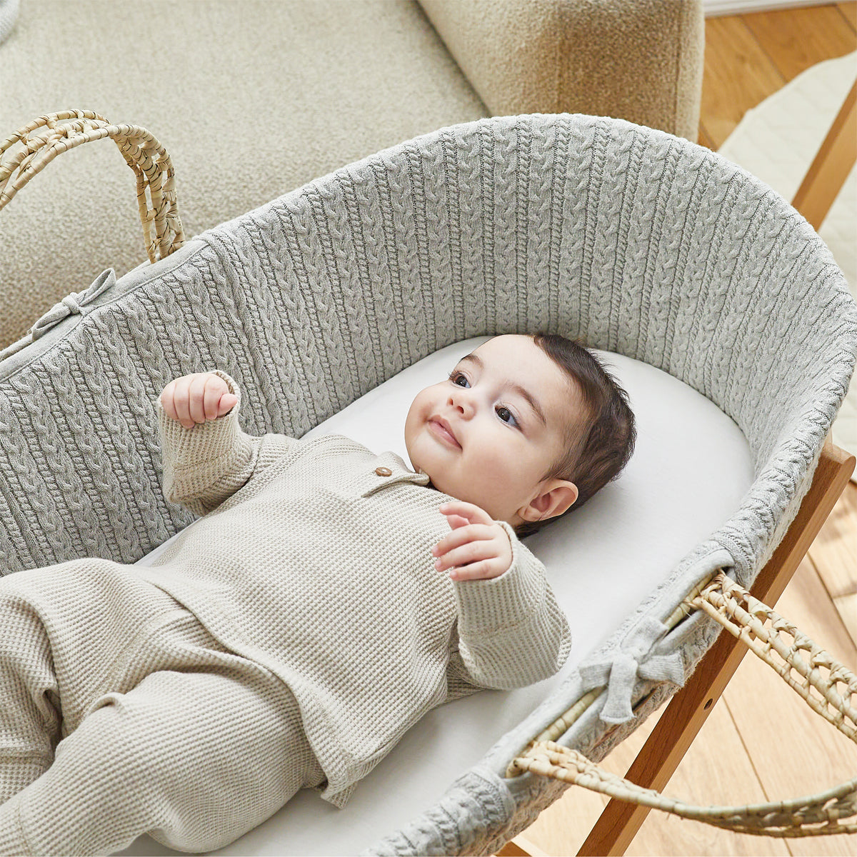 The Little Green Sheep Natural Knitted Moses Basket & Mattress